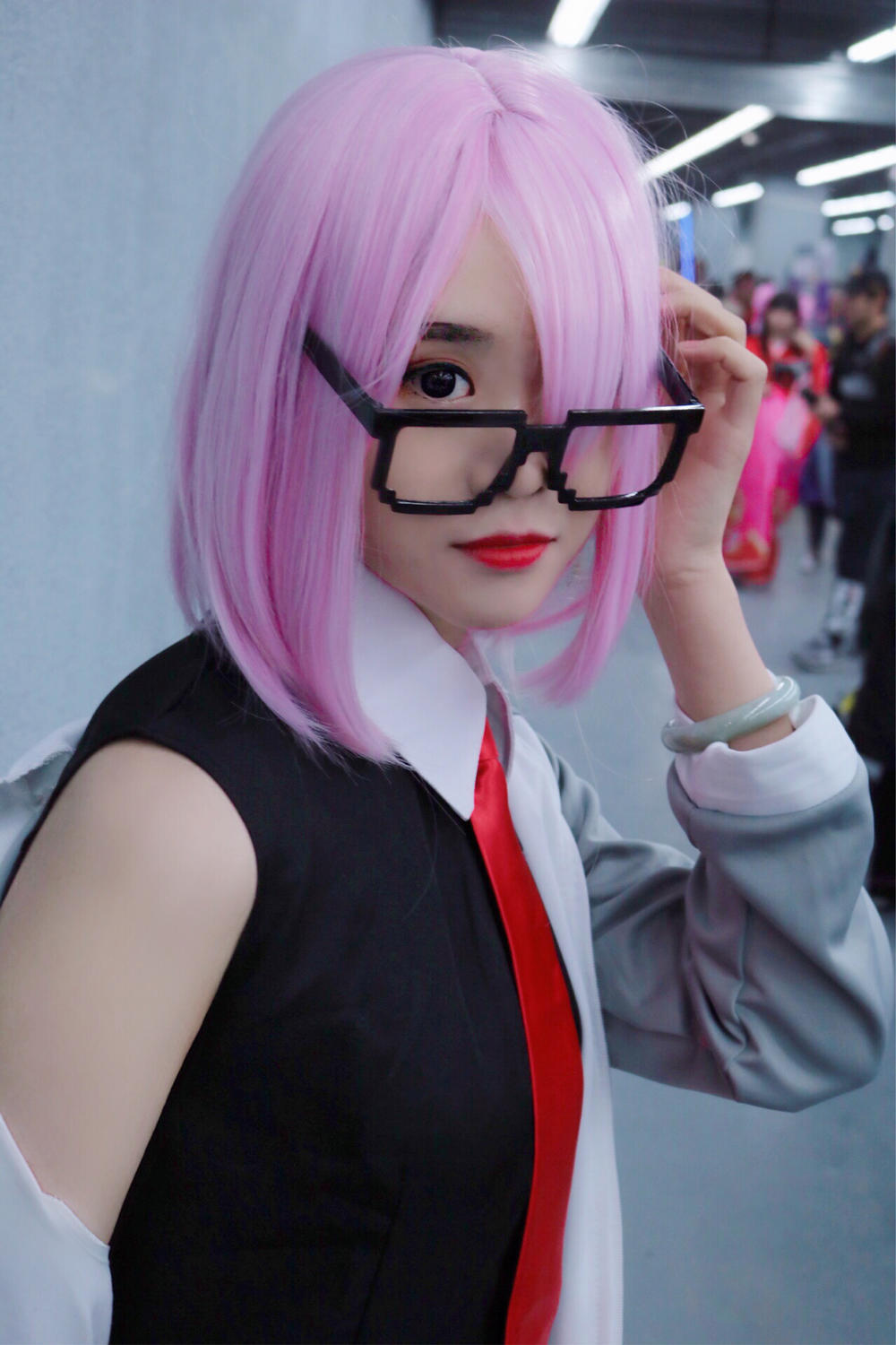 【华体会官方版网站登录入口】《吃点苦》打亲情牌 刘飞儿为爱“不怕吃苦”